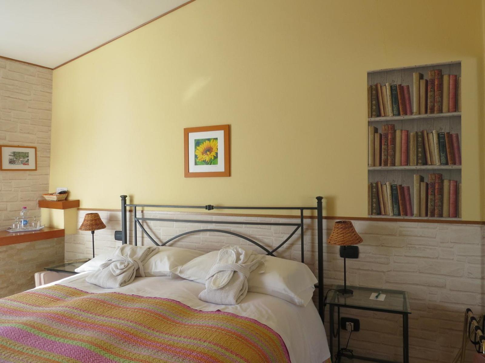 B&B Dei Doria & Suite Дольчеаккуа Экстерьер фото