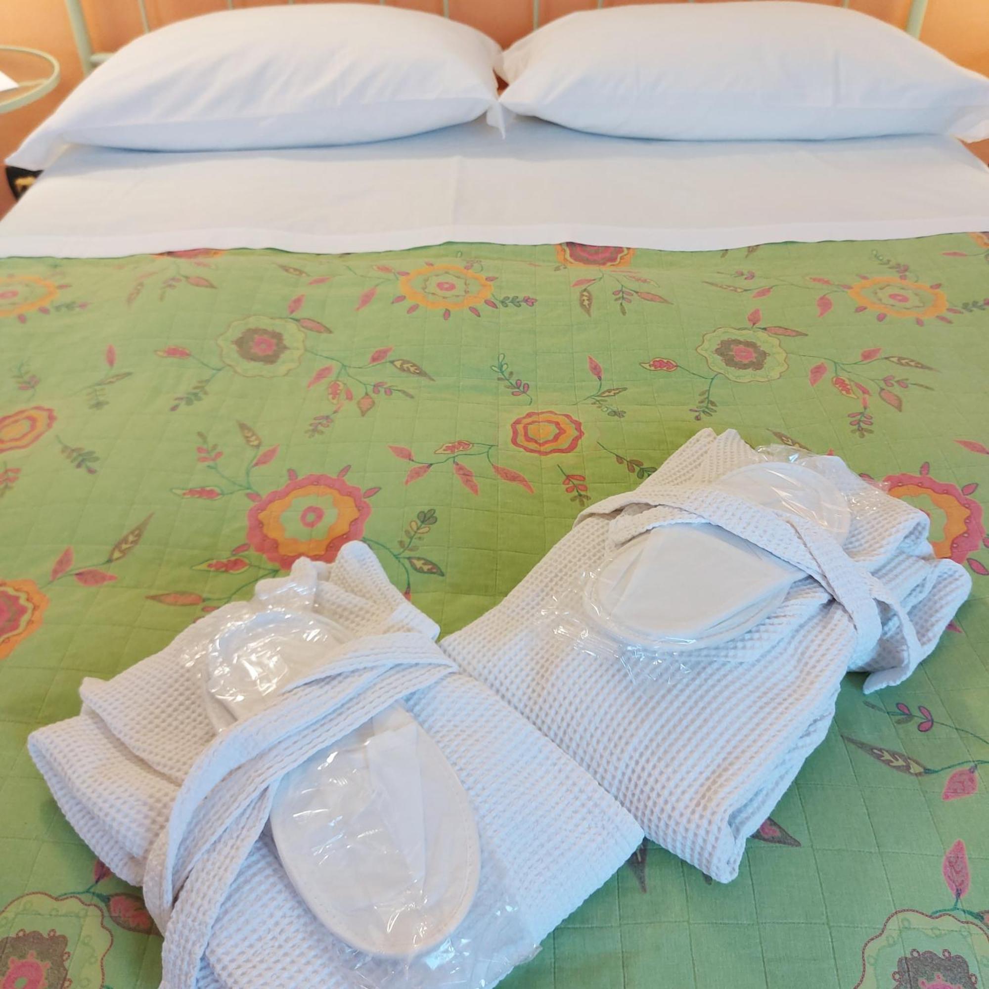 B&B Dei Doria & Suite Дольчеаккуа Экстерьер фото
